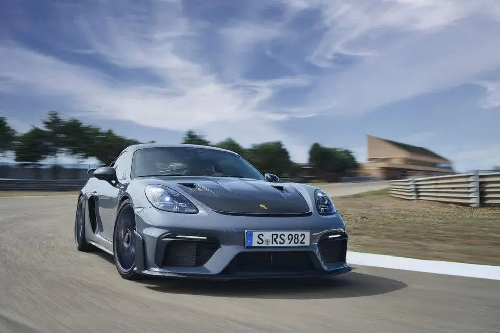2022 Porsche 718 GT4 RS is a GT3 in a Cayman Body
